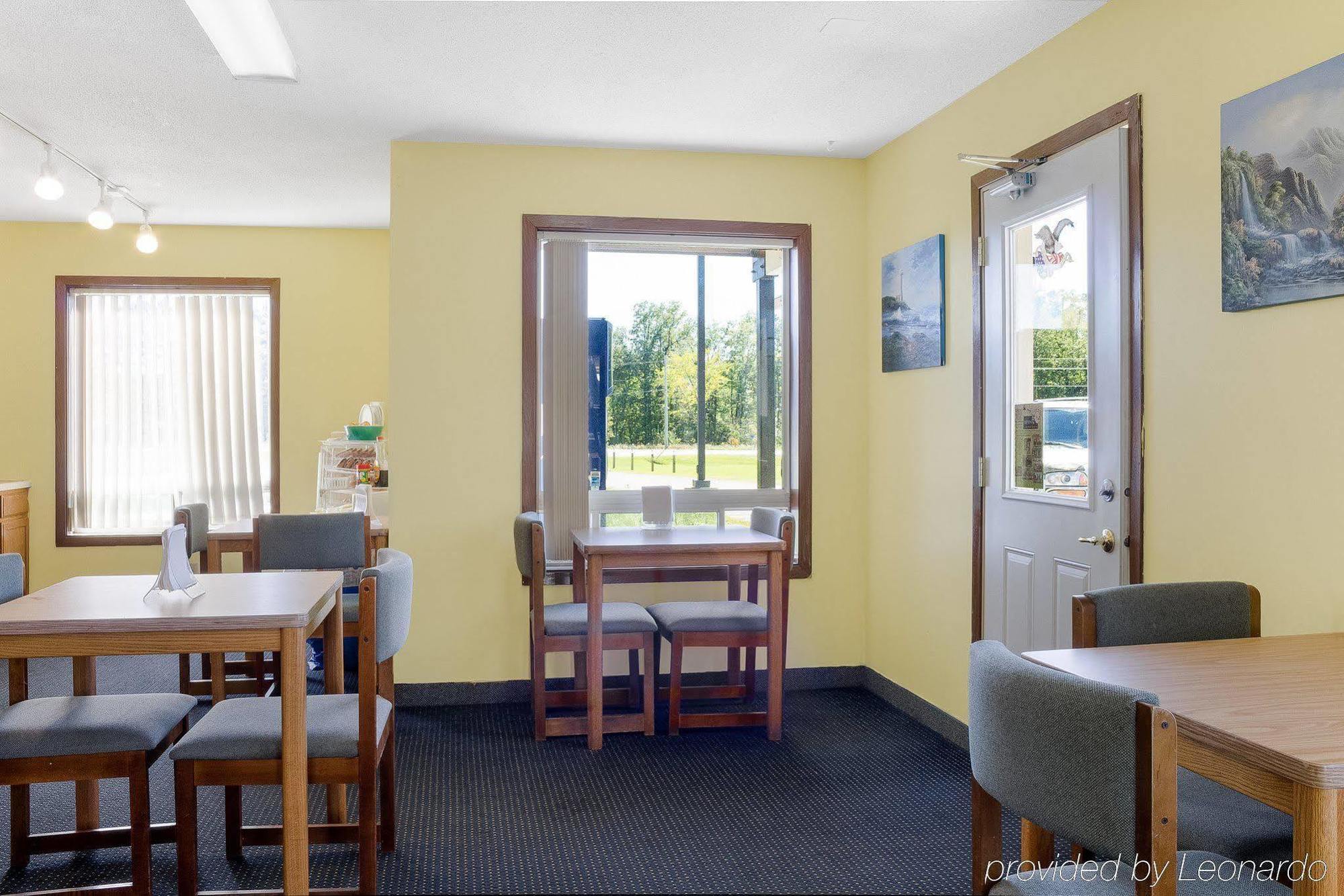 Rodeway Inn Pine River Buitenkant foto