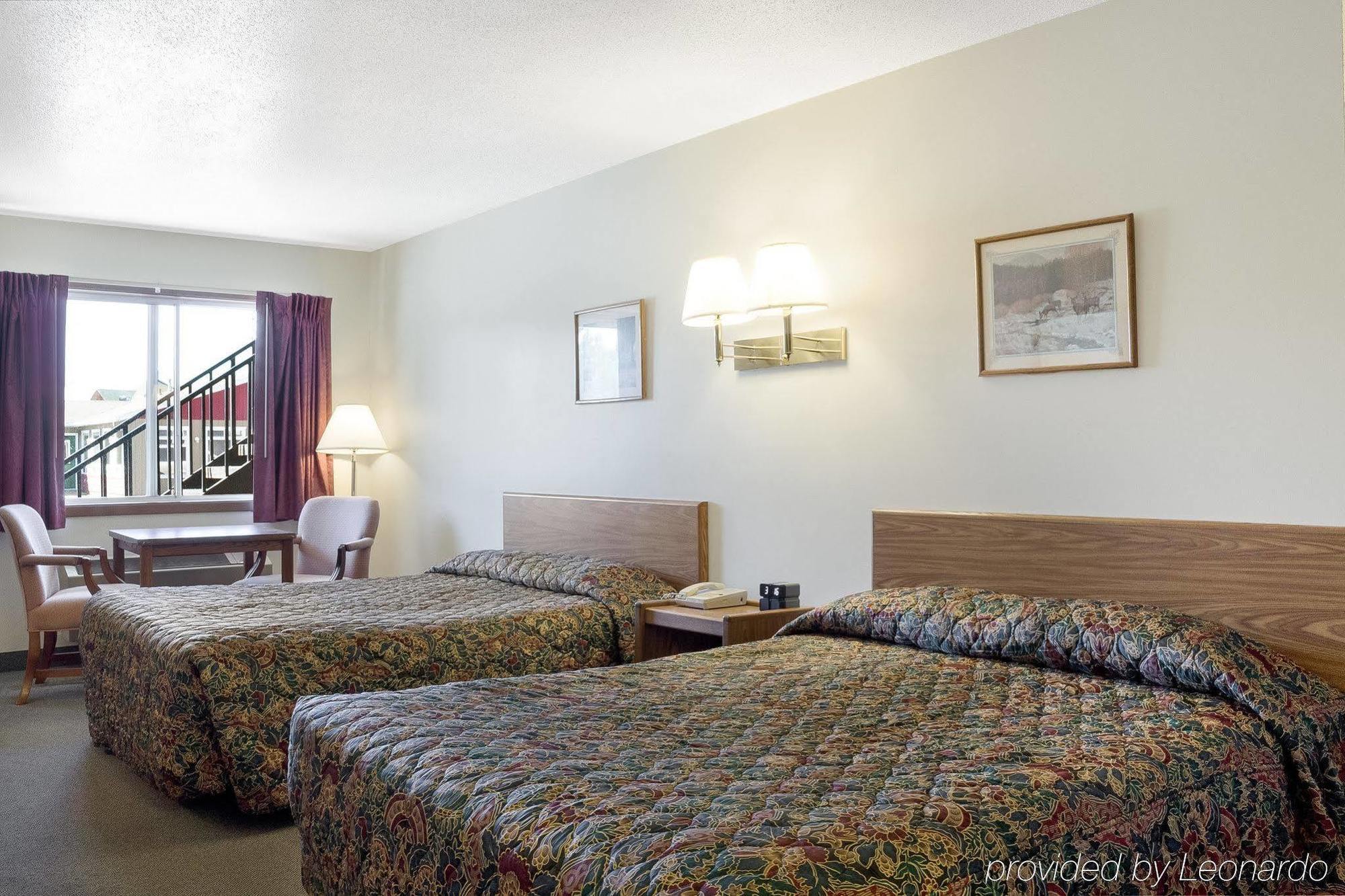 Rodeway Inn Pine River Buitenkant foto