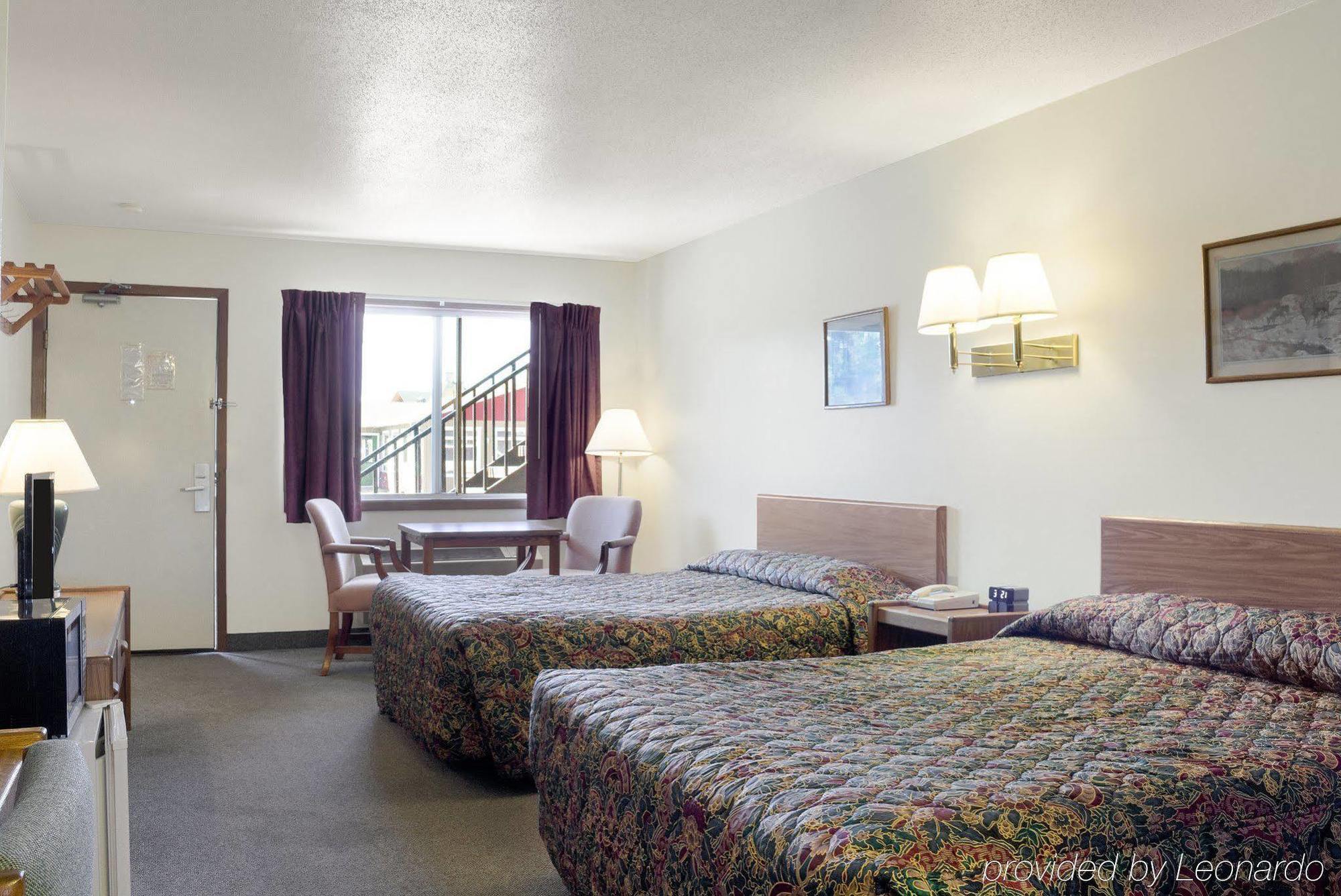 Rodeway Inn Pine River Buitenkant foto